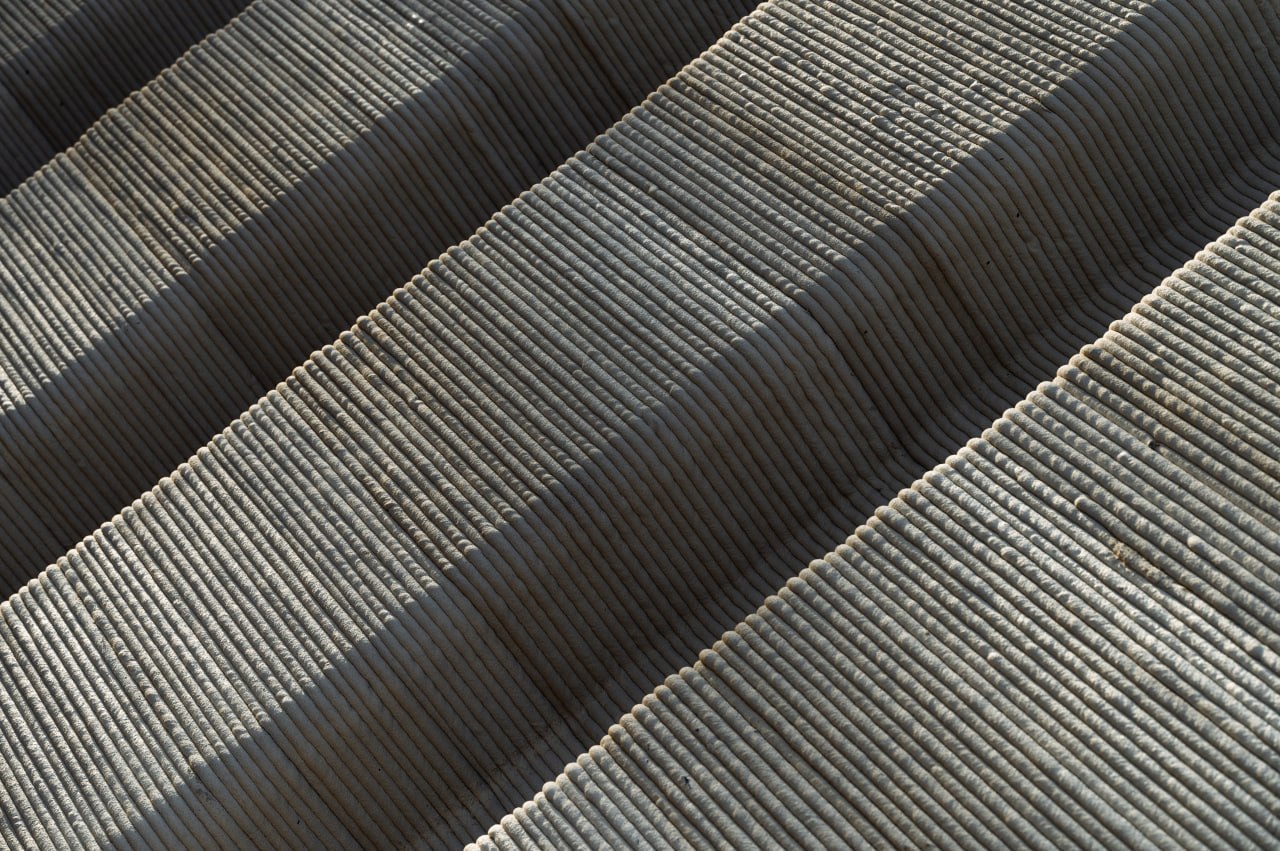 Complex curved 3D-printed architectural geometry